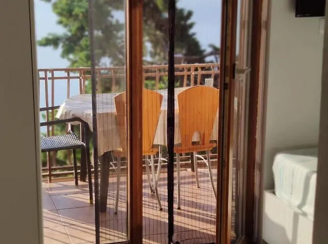 Pocitniska Hisa Morski Pogled Feriehus